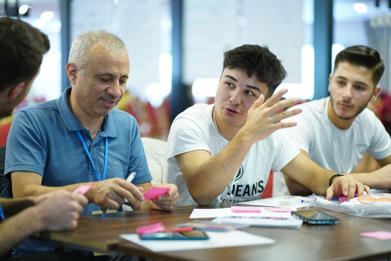 Expertise France is proud to organize a side event at the 7th Brussels Conference on supporting the future of Syria and the region, « Socioeconomic inclusion of Syrian refugees in Türkiye : stakes and prospects for resilience ».
📆Tuesday June 13th 2023 from10 :00 to 11 :30 CET
