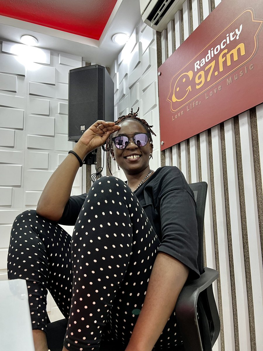 97fmRadiocity's tweet photo. Sign out on a high with @TheSaldeejay in the mix on the #JamFloorFillers till 8pm.

📻:97FM/ Listen online: https://t.co/XITsaLsy8d https://t.co/qtF0mxslPe