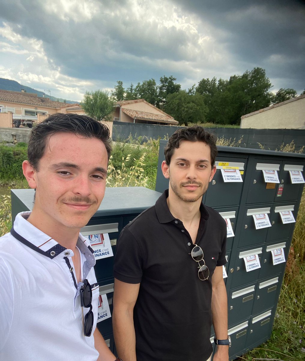 RN07_officiel's tweet image. #Ardèche #Chomerac Bravo à Mathis et Dylan ! #LePouvoirAuPeuple @ArdecheRnj07160 @RNational_off 
@RN07_officiel