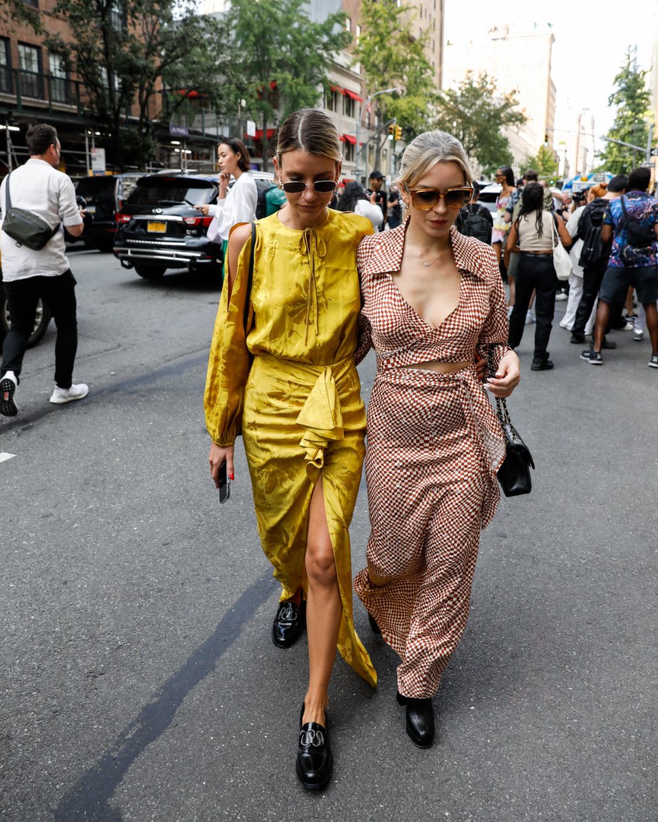 New Yorker's love bold co DC lor - especially in the summer. #StreetsOfNYFW