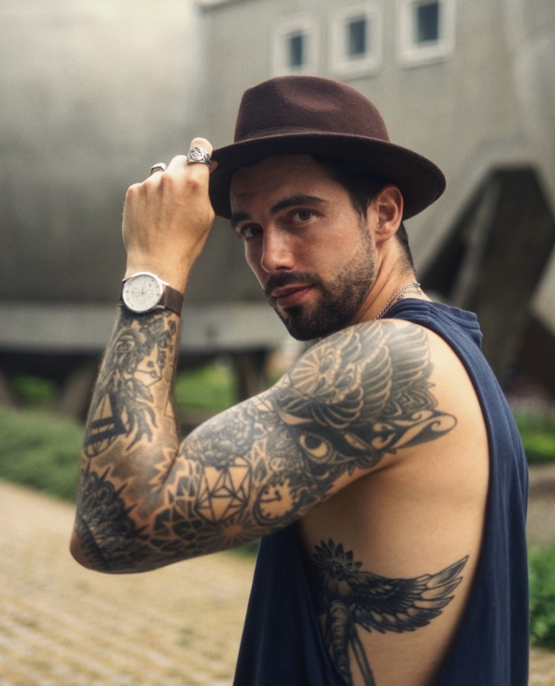 INTOUCH_RUGBY's tweet photo. TRENDHIM. For male style and accessories. https://t.co/zxI9SQRULX. Ideas, inspiration and most importantly true quality. Have a wonderful Father’s Day… @Trendhim ... #trendhim #style #fathers #day #style #accessory #gifts . Now Live @ https://t.co/mfuNWdJEhw ! https://t.co/qLHp0T4AWK