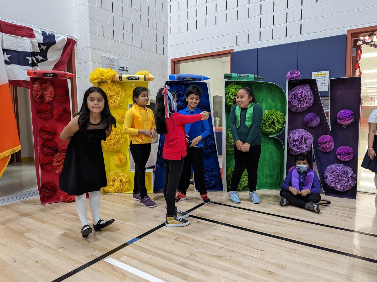 voteshekar's tweet photo. Civic engagement is more than just voting &amp; elections. It's standing up, speaking up, &amp; advocating for yourself &amp; your community. Inspired by all the @nycdistrict30  Civics4All kids presenting at @30Q398 today! https://t.co/KV9YZw4Atl