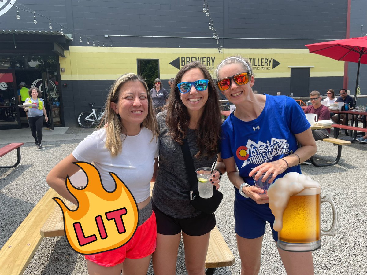 VanCortlandtTC's tweet photo. Sunday funday! Beer 🍺 Run to #captainlawrence yesterday was a huge success! Thanks to JM and Rick for making this happen! #bronx #runners #teamwork #beerrun @cptlawrencebeer https://t.co/dBtdYImWIw