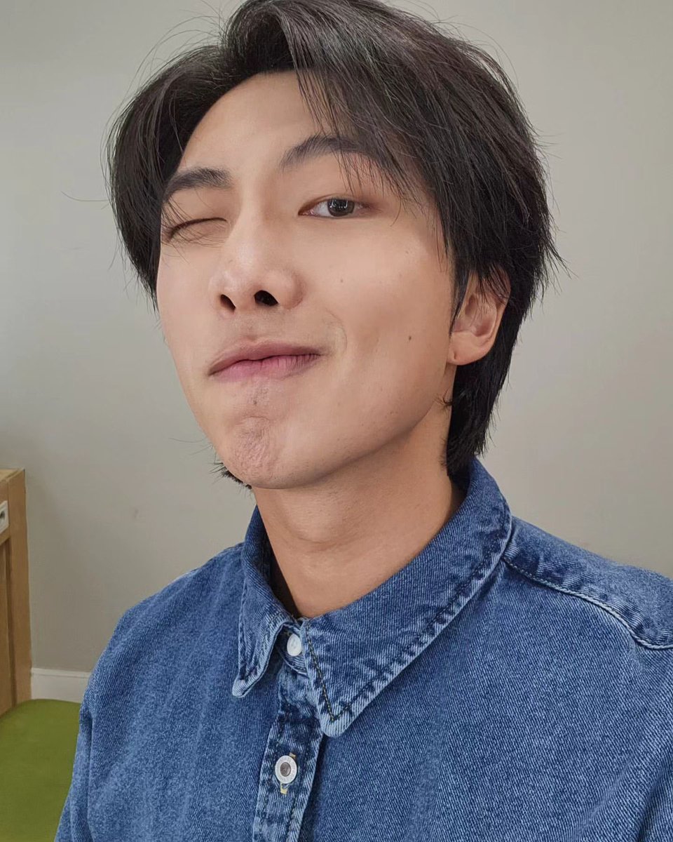 YDMM07HOBI's tweet photo. Namjoon en Instagram 🐨❤️✨

🐨10 year anniversary 💌 https://t.co/wDa6BV3Afh