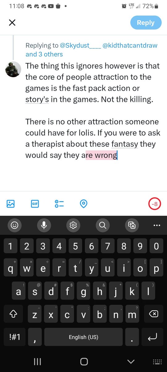 Random verse tweet media