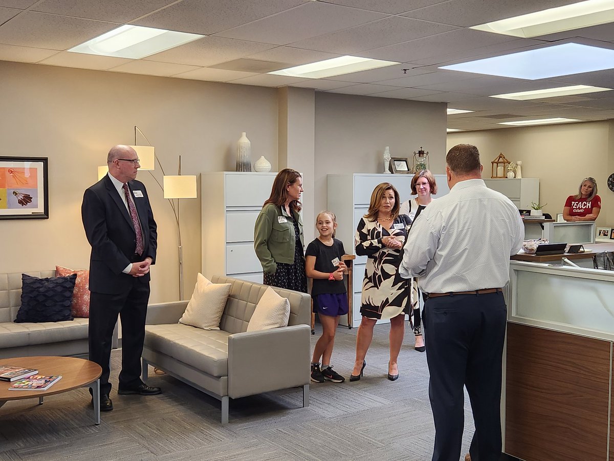 DrJillSmith's tweet photo. Dr. Yeager received the 2023 Education Partner of the Year Award from Sunflower House!  What a wonderful ambassador for Johnson County &amp; Olathe children.  #opsfortheirfuture, @olatheschools, @sunflower_house, @YeagerBrent https://t.co/QspEUivUqC