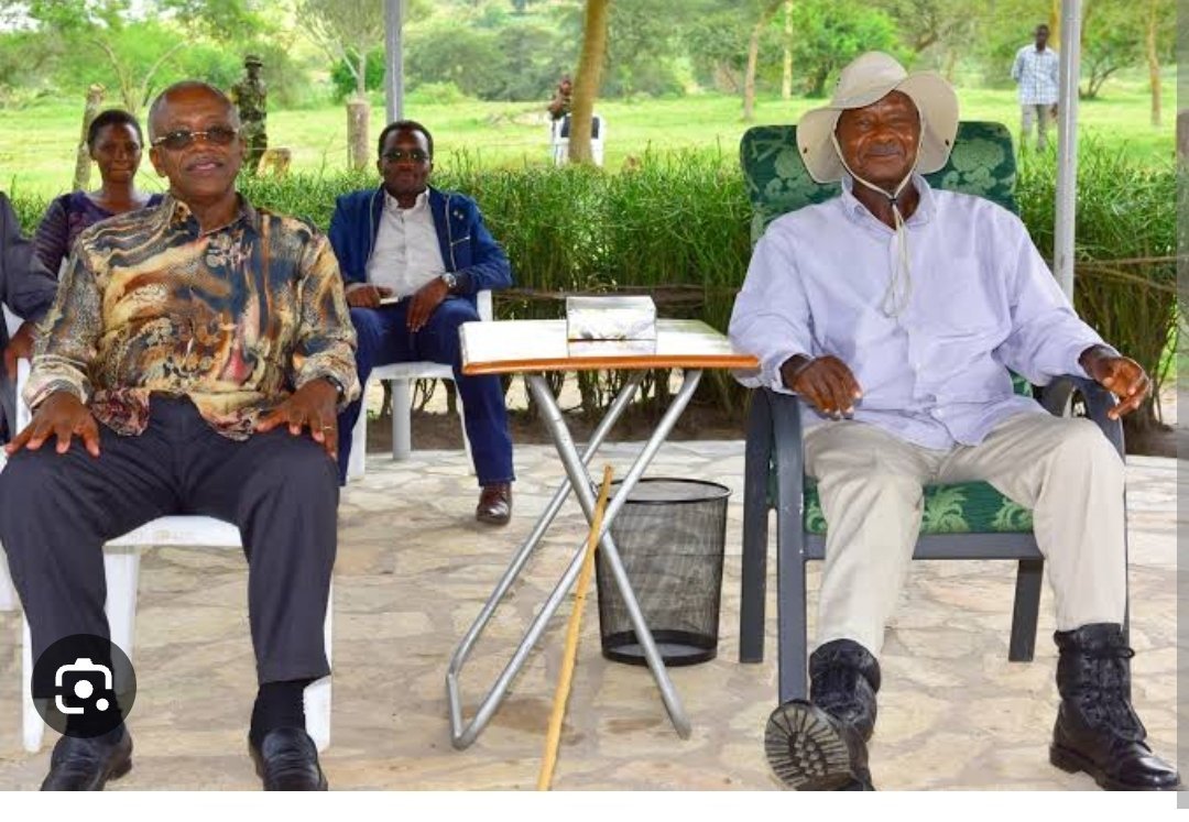 ykyabalongo's tweet photo. Two revolutionists @KagutaMuseveni &amp; @AmamaMbabazi aren't feeling well of late. They're all under medication. #QuickestRecovery to all of them. https://t.co/4k1h6gqaDW