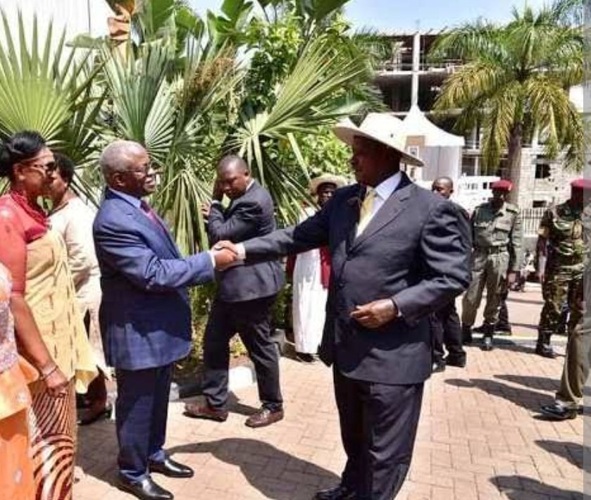ykyabalongo's tweet photo. Two revolutionists @KagutaMuseveni &amp; @AmamaMbabazi aren't feeling well of late. They're all under medication. #QuickestRecovery to all of them. https://t.co/4k1h6gqaDW