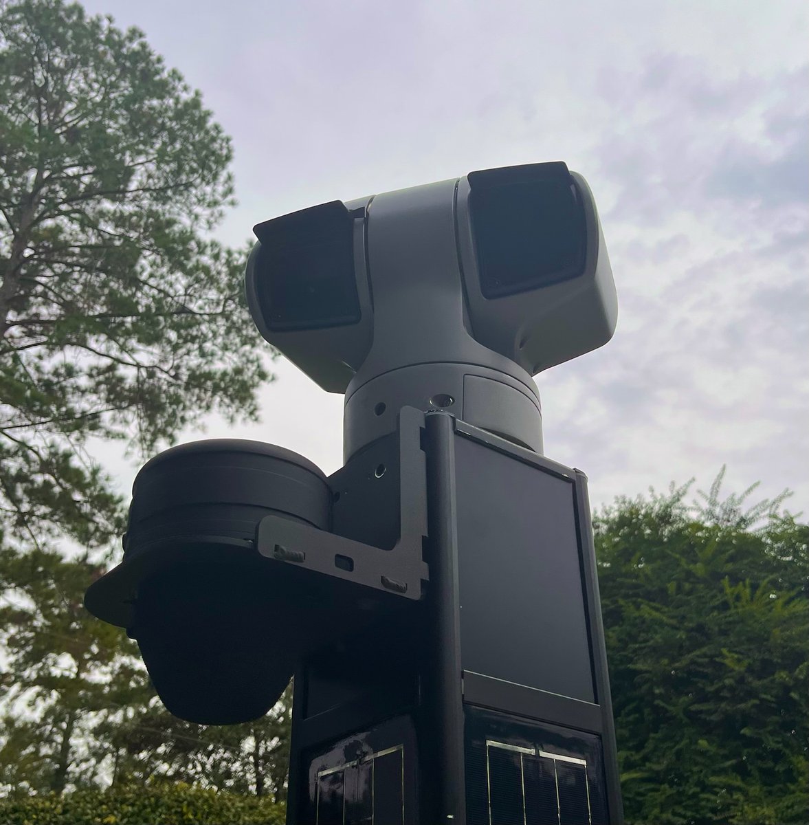 AcoemSecurity's tweet photo. You can’t be everywhere at once, but Acoem ATD Gunshot Detection can be. Improve your city wide technology with eyes and ears in the field around the clock to give situational awareness to first responders and dispatch in real time. #acoematd #gunshotdetection #firstresponders https://t.co/VcssGshOHB