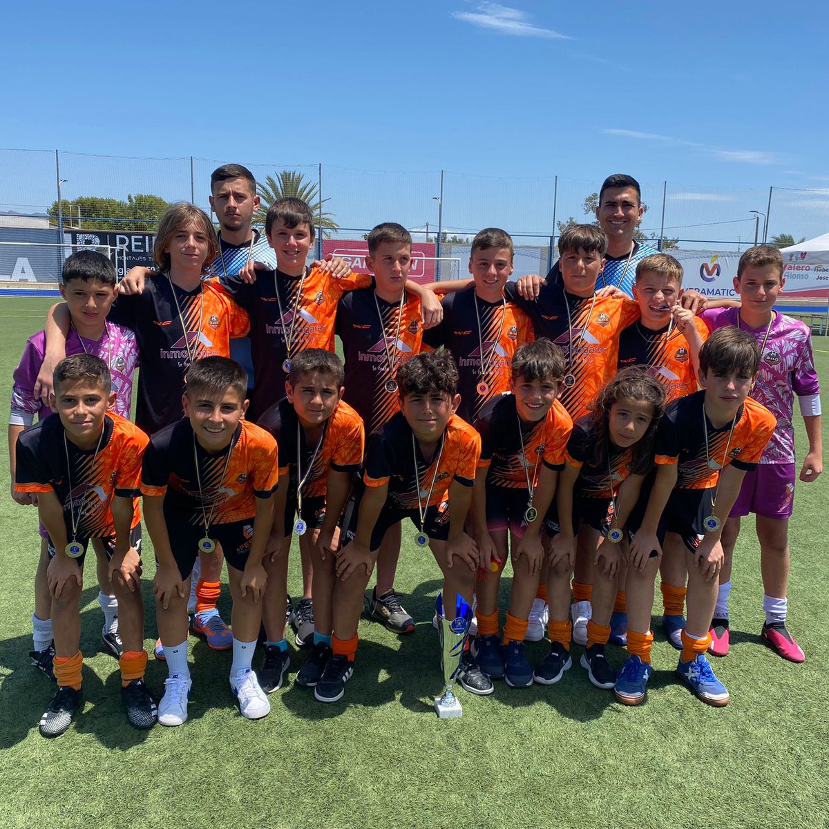 NCartagenaFC's tweet photo. 🏆LEVANTE CUP | El Alevín A cae en Cuartos de Final de la Fase Plata por penaltys contra ACR Águilas tras conseguir empatar un resultado adverso de 3-0 en el último minuto.

🟠 Octavos
Alevín A 3-2 El Palo https://t.co/MpLtA3N5lU