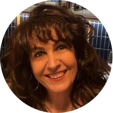 COFAENET's tweet photo. ¿Conoces a los #FacilitadoresPRO de #Cofae en @MADferia?
Son Montse Lozano y Carlos M. Carbonell (distribuidores y productores), que promoverán el contacto y las oportunidades de negocio entre los profesionales asistentes a la XIX edición de la feria madrileña. https://t.co/NXmQhlwBRS