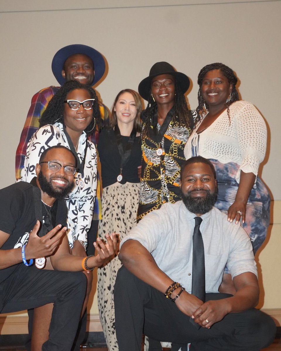 CardinalAndPine's tweet photo. Big shout out to NC's Detour Slam Team, ranking 4th nationally at the Southern Fried Poetry Slam in Knoxville! Kudos to team captain @Nick_Courmon, a renowned poet and artist from Greensboro, who also secured 4th place in the individual poet finals🎙️ #PoetryCommunity #NCRepresent https://t.co/7j2PDPLmRM