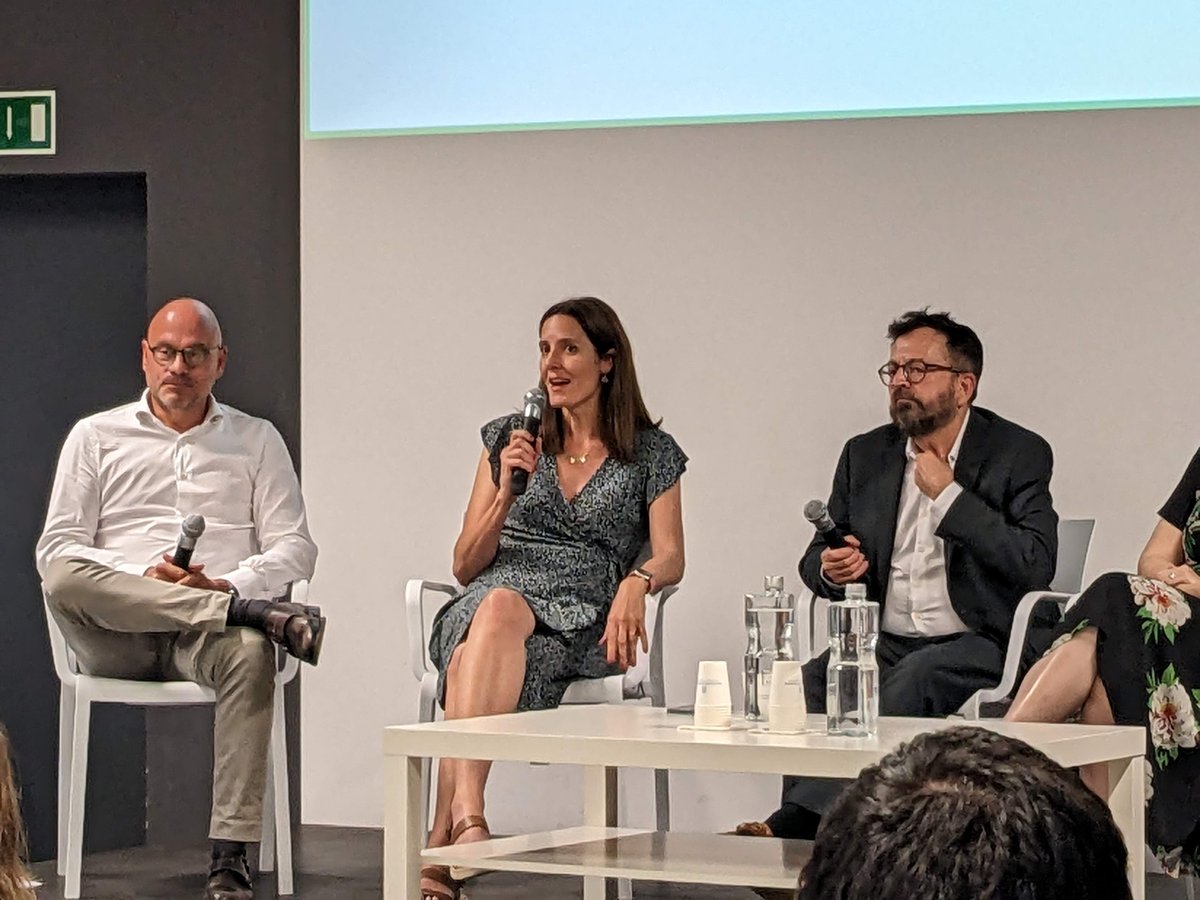 CataloniaHealth's tweet photo. ๐ข @mercedfs has some advice on the management of #clinicaltrials: plan as much as you can and, more importantly, have someone join your team who has done clinical trials
#LessonsFIH https://t.co/GZcLtoOMBE