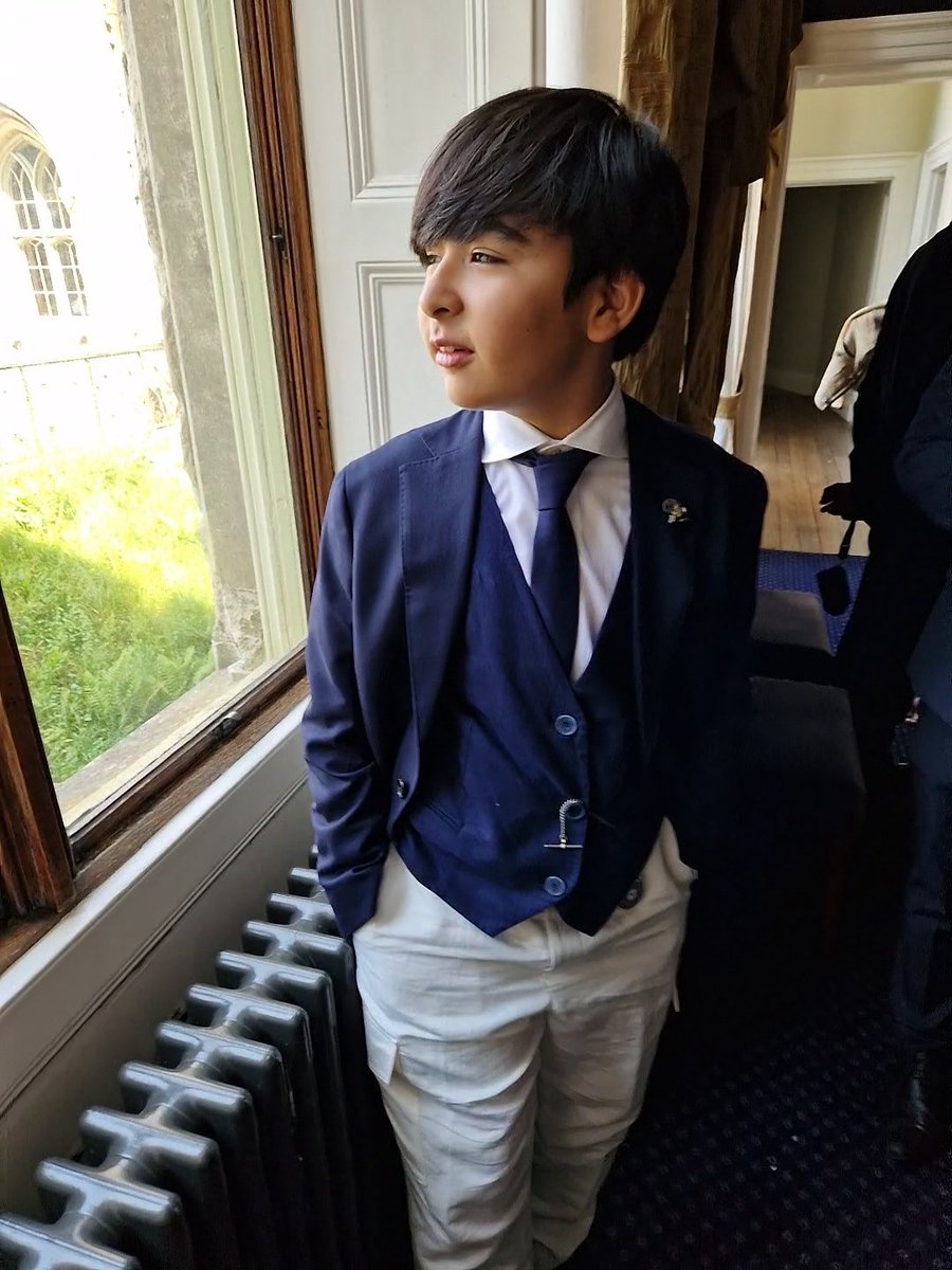 SenioraSparkula's tweet image. Reunited with cousins, nieces and nephews from all over the world ❤️ #chinesewedding