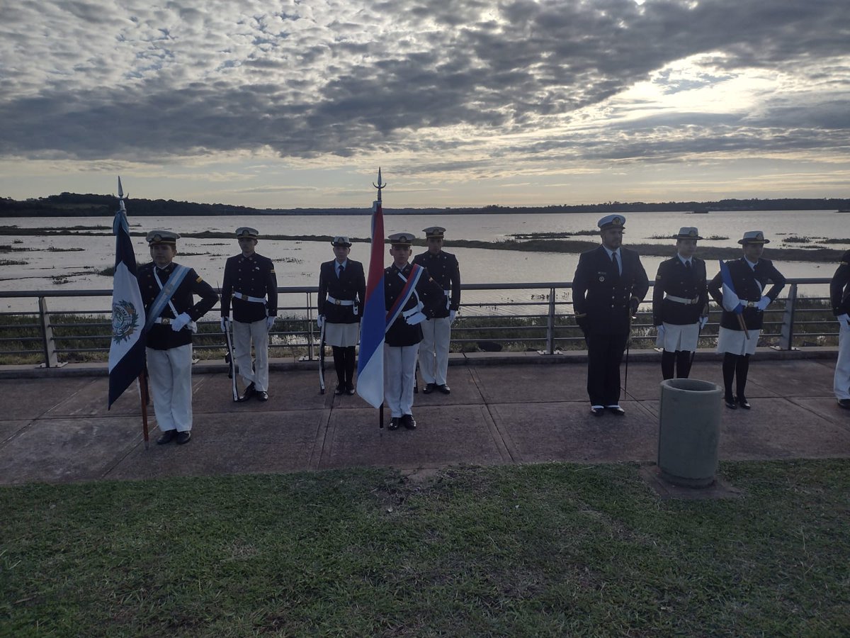 liceostorni's tweet photo. Los cadetes del #lnas participaron del acto Cívico Militar, realizado en la costanera "María Auxiliadora" por los 81° aniversario Fundacional del Municipio de Garupá. https://t.co/jBE7S3X1vR
