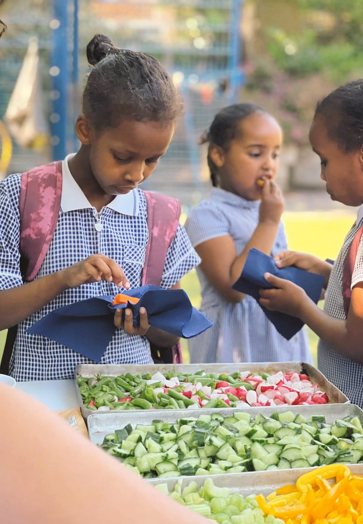 It's almost a year since we worked with @sfmtweet to review our School Food Policies and really consider how we take responsibility for building a healthy school food culture. Pleased and proud to say that #HealthyZones thinking is continuing this #HealthyEatingWeek 🍒