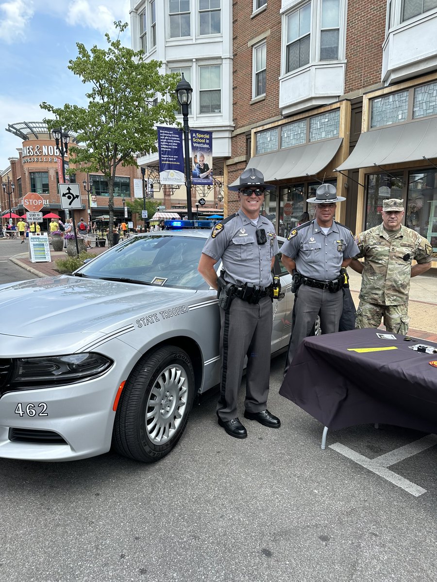 On Sunday, @OSHP Sergeant Schell and Sergeant Smith had fun participating in the @CrockerPark 'Block Party & Crocker Bark 5K' event along with our fellow safety service partners. #InTheCommunity #CrockerBark