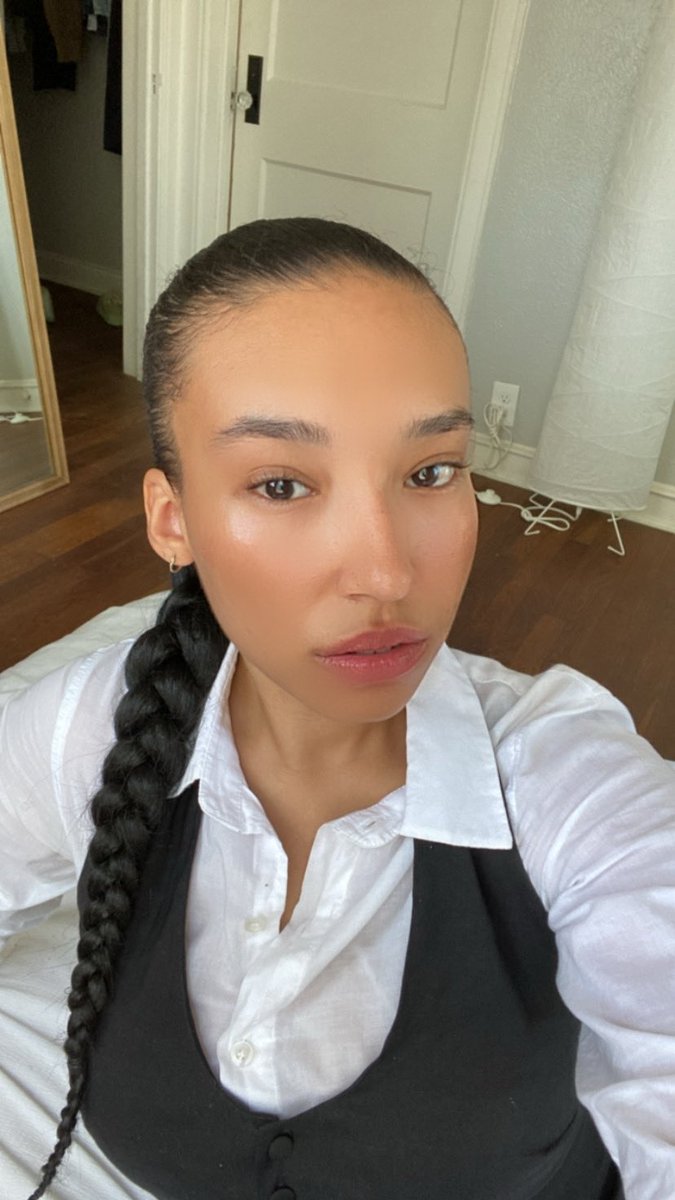 nashelle tweet media