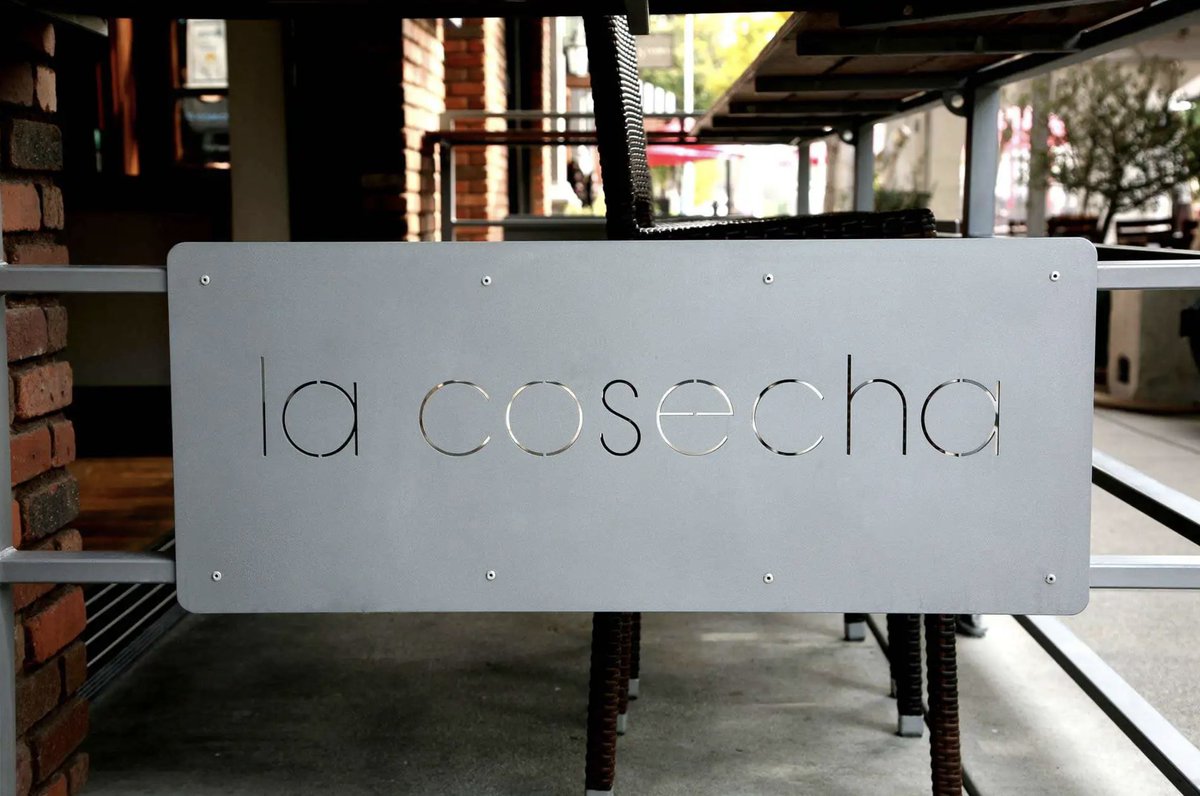 This is your sign to book that reservation you've been thinking about... 

We're serving up farm-to-table fare and artfully crafted cocktails Wednesday - Sunday. Visit the link in our bio to plan your visit!