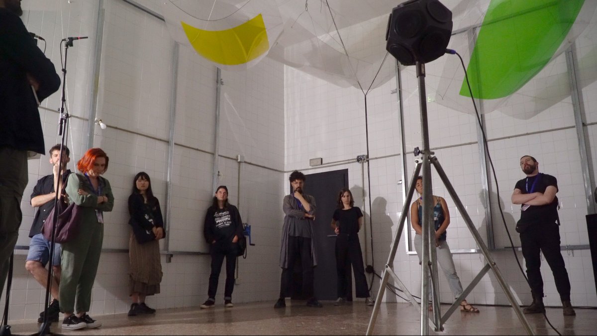 LaSalleBCN's tweet photo. Last week we hosted the #Quantum Sounds Symposium. It was great to welcome experts on the topic to reflect on the interface between quantum physics and musical composition. We also had the opportunity to visit our #IASlab and some of its unique labs.

#WeLoveResearch @ICFOnians https://t.co/vmSbxhHXCy