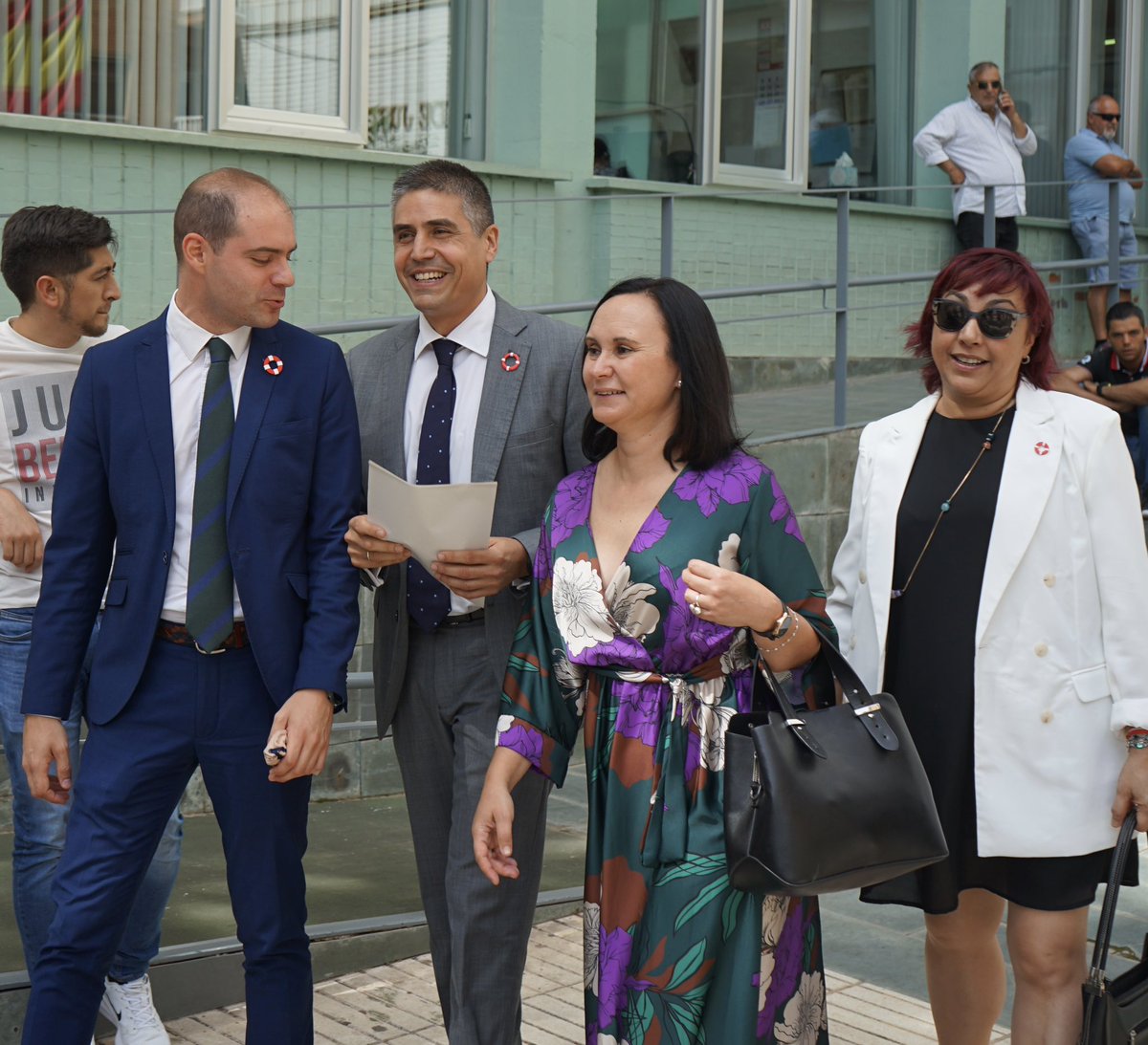 IsabelGarciax2's tweet image. Esta mañana, junto a mis compañeros de @MCdeCartagena, he recogido de la Junta Electoral la credencial que me acredita como Concejal para la nueva legislatura 2023-2027

Continuaremos trabajando en la defensa de #Cartagena siguiendo la línea trazada por @pepelopezct 💪 💪