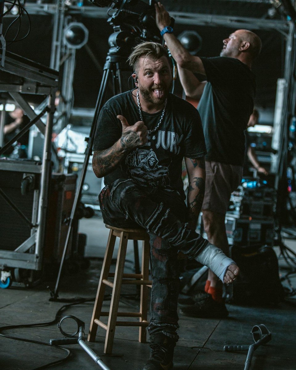 Three Days Grace tweet media