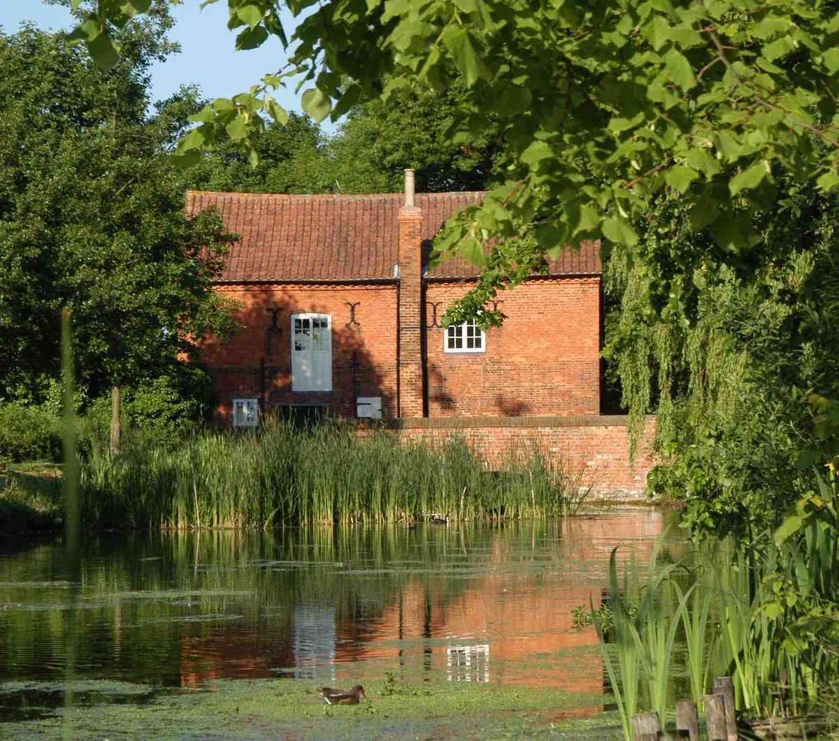 Hands-on Milling Day Experiences at historic <a href="/Cogglesford/">Cogglesford Watermill</a> Watermill, as featured by <a href="/rhiannonbatten/">Rhiannon Batten</a> in July/August’s <a href="/homes_antiques/">Homes & Antiques</a> magazine– discover more: bit.ly/3fLbYOT <a href="/Visit_Lincs/">Visit Lincolnshire</a>