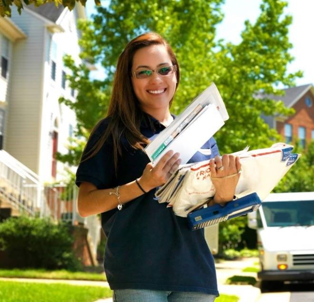 The US Postal Service reported new delivery performance metrics. 92.2% of First Class Mail delivered on time against the USPS service standard, an increase of 1.3 percentage points from the fiscal second quarter. bit.ly/3quSbrX #DeliveringforAmerica #USPSEmployee