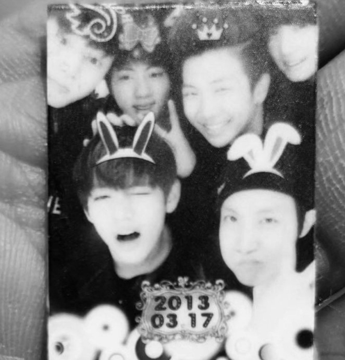 Love4JJK4ever's tweet photo. As a 'veteran ARMY' who's watched BTS from the start of their journey until now I can honestly say that the things that touch my heart the most are not the things that have changed but the ones that have remained the same. I've spoken about this in the past but as a debut army+ https://t.co/0rX9AgNvmV