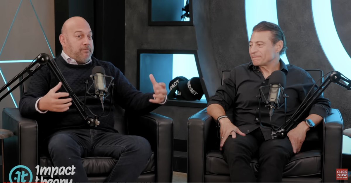 ⭐️ "Use AI To Build Wealth &amp; GET AHEAD Of 99% Of People" is one of the most summarized videos last week.

TOP-18 insights are in the thread 🧵 Read them in 90 seconds ⚡️ and get AHEAD of 99.9% people 😅