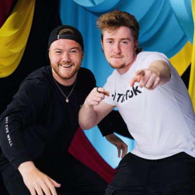 Nick & Cam tweet media