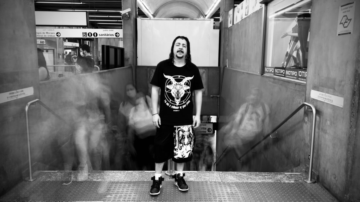stanevf_world's tweet photo. "Encontre seu lado sombrio e abrace-o com orgulho. 🌑"
#stanevf #ladodarks #orgulho #sombrio #autoconfiança #modaalternativa #culturaalternativa #stanevfdarkwear https://t.co/vw3xUeD6WN