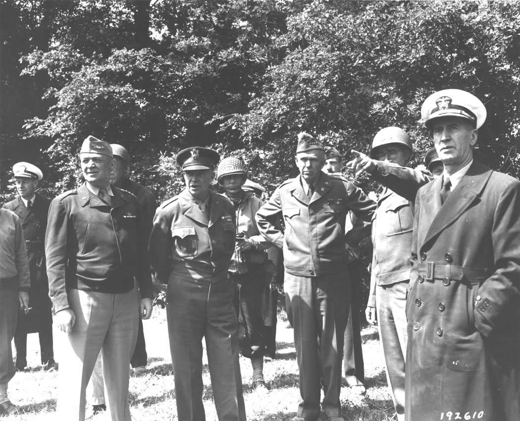 #OTD 1944, #DDay +6, the Combined Chiefs & Prime Minister Churchill crossed the Channel to Normandy & spent several days learning. 
The Chiefs from England & the U.S. in France, less than a week after the beach landings. Wow.
marshallfoundation.org/articles-and-f…
#MarshallFoundationLibrary