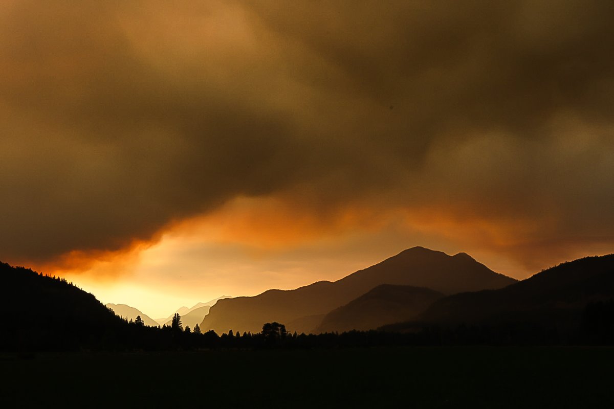 For our partners in the Methow Valley- this Friday 6/16 Resilient Methow will be hosting "Fire and Hope: A Night of Storytelling About Climate And Communities" at the Twisp Valley Grange.
 
<a href="/MethowCitizens/">MV Citizens Council</a> 
bit.ly/3Npa1FO