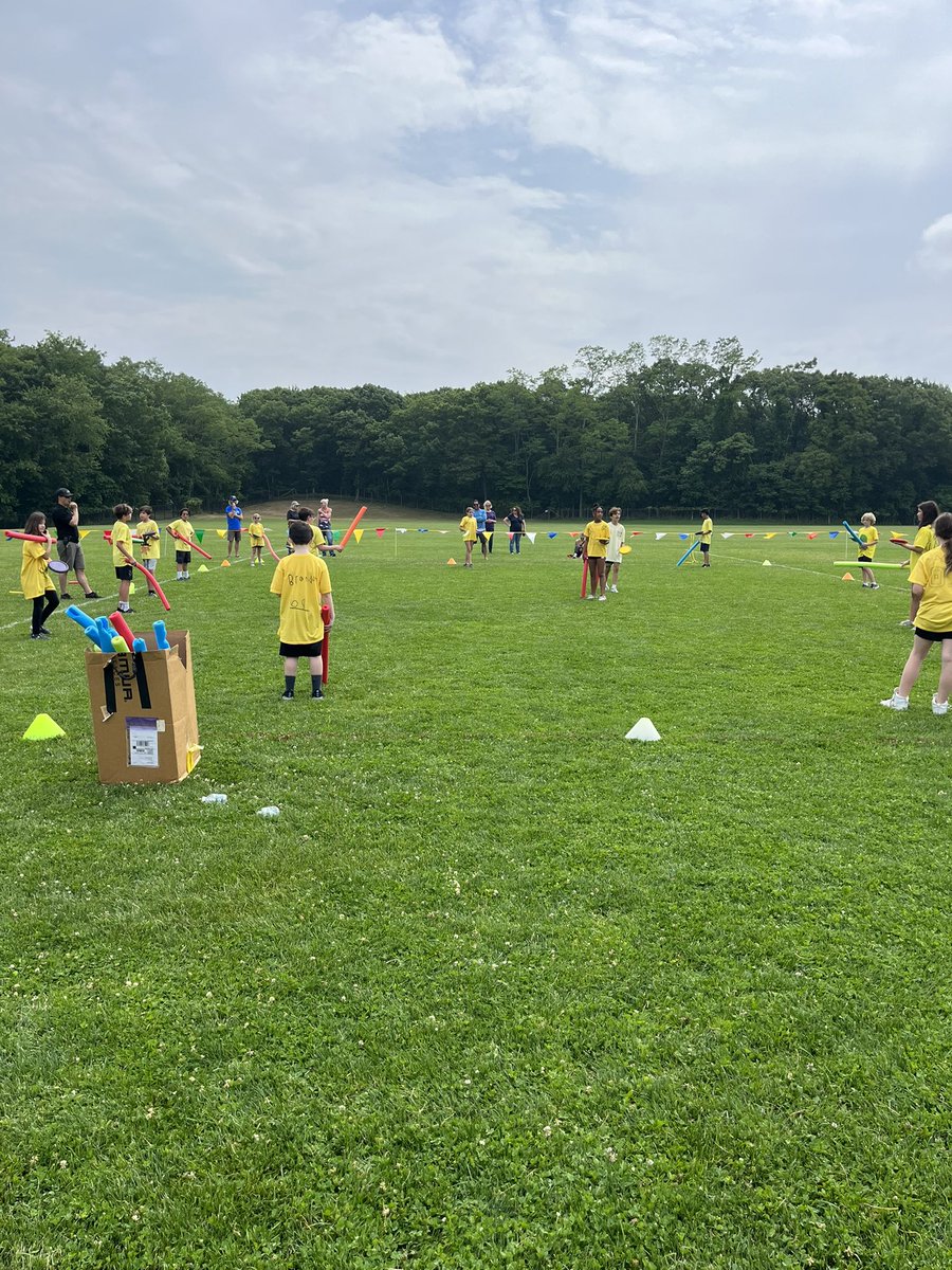 Fifth grade field day! 🏅<a href="/AmyLaverty16/">Amy Laverty</a>