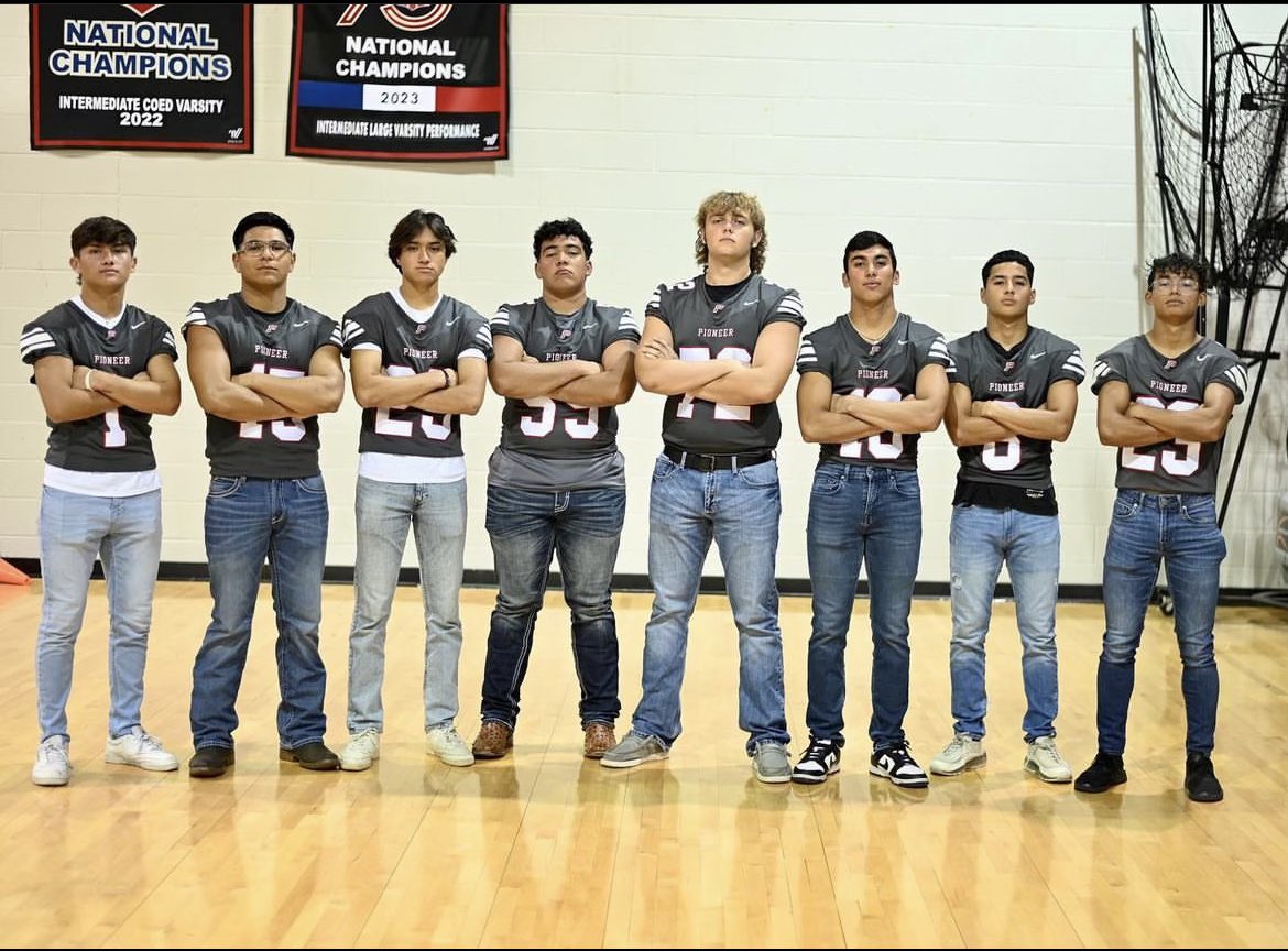 Diamondbacks getting ready for the football season!!!