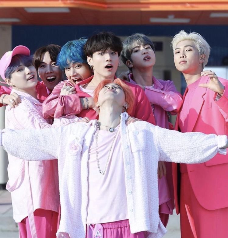 yoonminimm's tweet photo. Since the years I have known you,you have added so many good things to me,to all armies.Good luck to you.The rest of your success will pass as better days together. You never lost your hope,you always worked with determination.I hope you will be very happy.💜
#10yearswithBTS 💜 https://t.co/DkSlROoHru