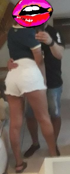 Como é bom ter ao seu lado, em uma única pessoa, sua amiga, companheira, cumplice, namorada, esposa, amante e puta! Te amo meu amor! E ainda uma Palmeirense e eu Corinthiano! kkk