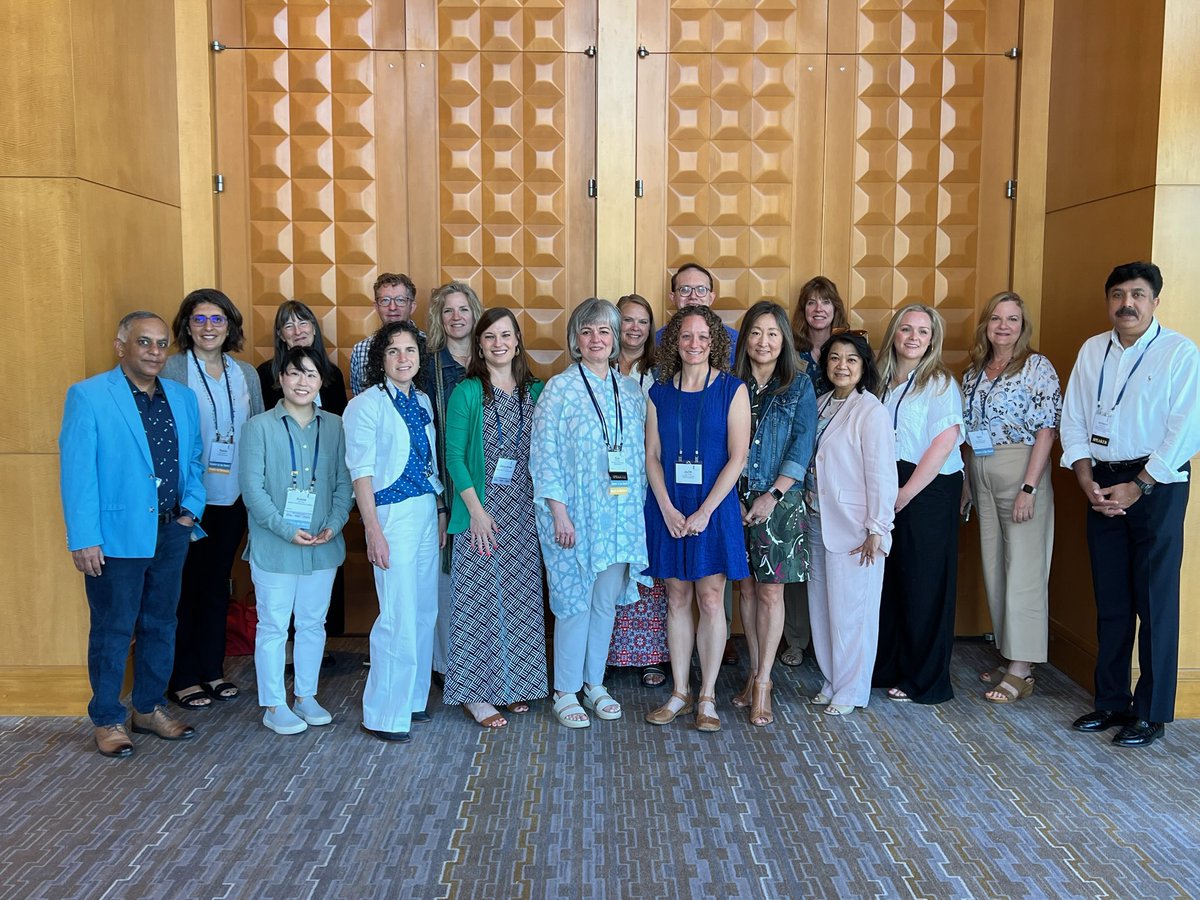 rtillman's tweet photo. Celebrating the past year’s Peer Mentoring Circles at #GDIGFA2023 with @AAMCProfDev and @AAMCToday https://t.co/eUXBDHUbcR