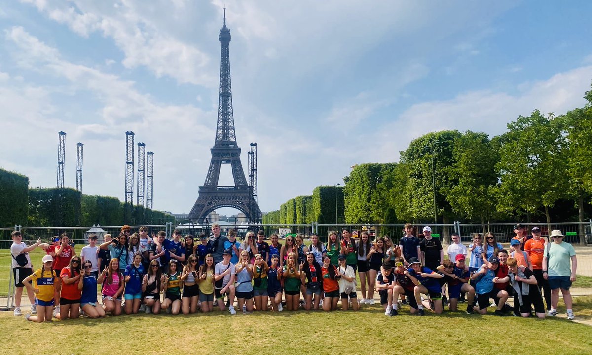 Year 10 News 

Paris Trip - Day 1

🇫🇷✈️This morning we wished 60 Year 10 students ‘Bon Voyage’ as they embark upon a 4 day trip to Paris. AMUSEZ-VOUS BIEN!! ✈️🇫🇷