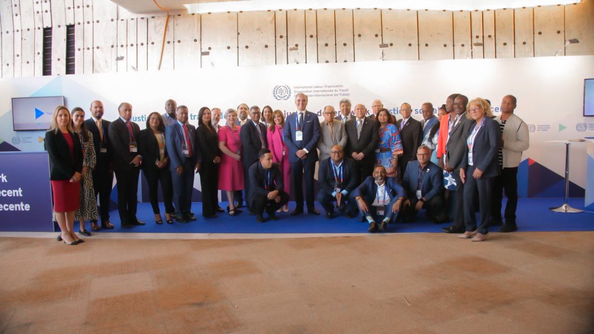 ¡Saludos desde Ginebra! 🇩🇴🇨🇭
Me encuentro junto al equipo del @mtrabajord y representantes de los trabajadores y empleadores, listos para representar a nuestro país en la 111 Conferencia Internacional del Trabajo de la OIT. #SeguimosTrabajando