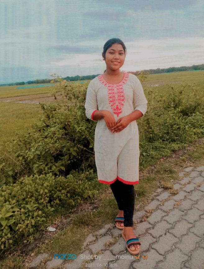 gorima34703424's tweet photo. আবেলি বোৰ val lage 😌ai যে দিনবোৰ আৰু কেতিয়াও ঘুৰাই নাপাম যদি hs r বছৰ টো শেষ হৈ যায় 🥺এই  আবেলি চাইকেল খন লৈ chemistry,physics r Teaution লৈ আহি এইবোৰ মুহূৰ্ত upovog কৰিবলৈ আৰু নাপাম চাগে এই সময়বোৰ 😒 https://t.co/cf9ukmwExF
