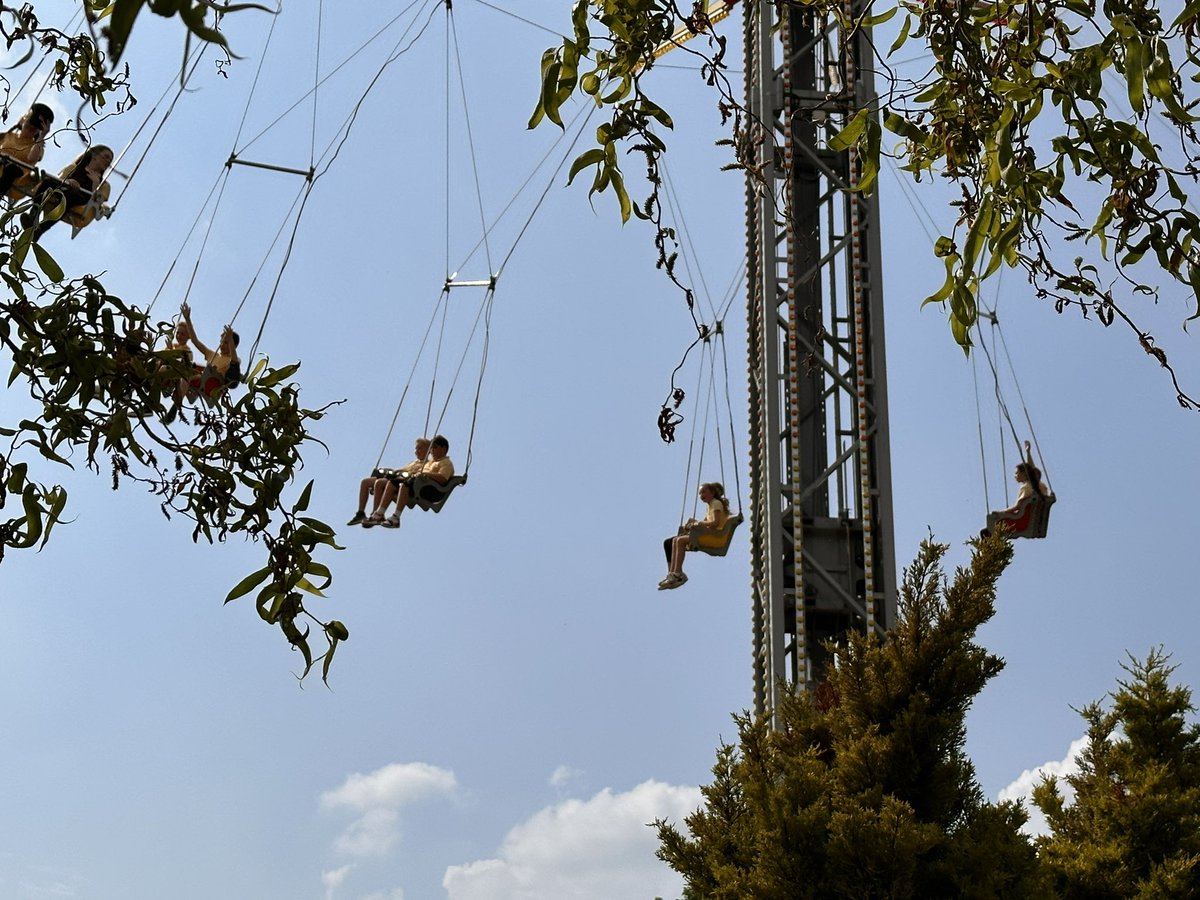 johnson_2R's tweet photo. What an amazing day at @TwinlakesPark with Y6 today! @TheRichmondSch https://t.co/3IrVRrcjty