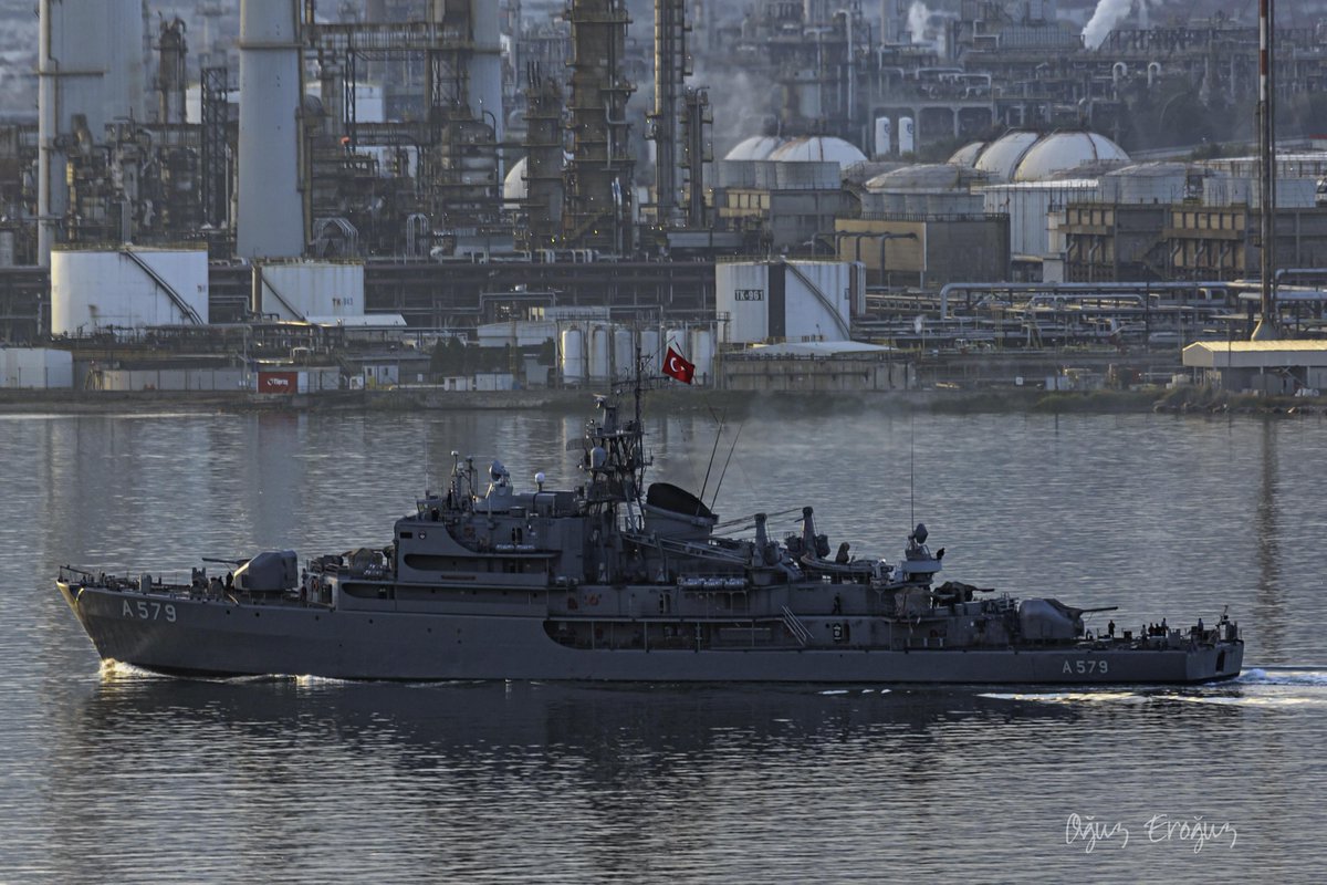 OguzEroguz1's tweet photo. #TurkishNavy's training ship #TCGCezayirliGaziHasanpaşa #A579 (ex. @deutschemarine's #RheinClass #A61 #Elbe) #BaşEğitmen https://t.co/jugWuV4TH0