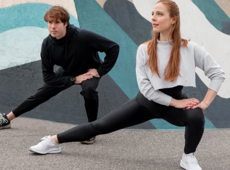 compras's tweet photo. Workout in style! Discover the 6 best places to buy activewear and fitness gear 🏋️‍♀️💪 https://t.co/gT3CdiSBXa https://t.co/jxCYrnPSiD