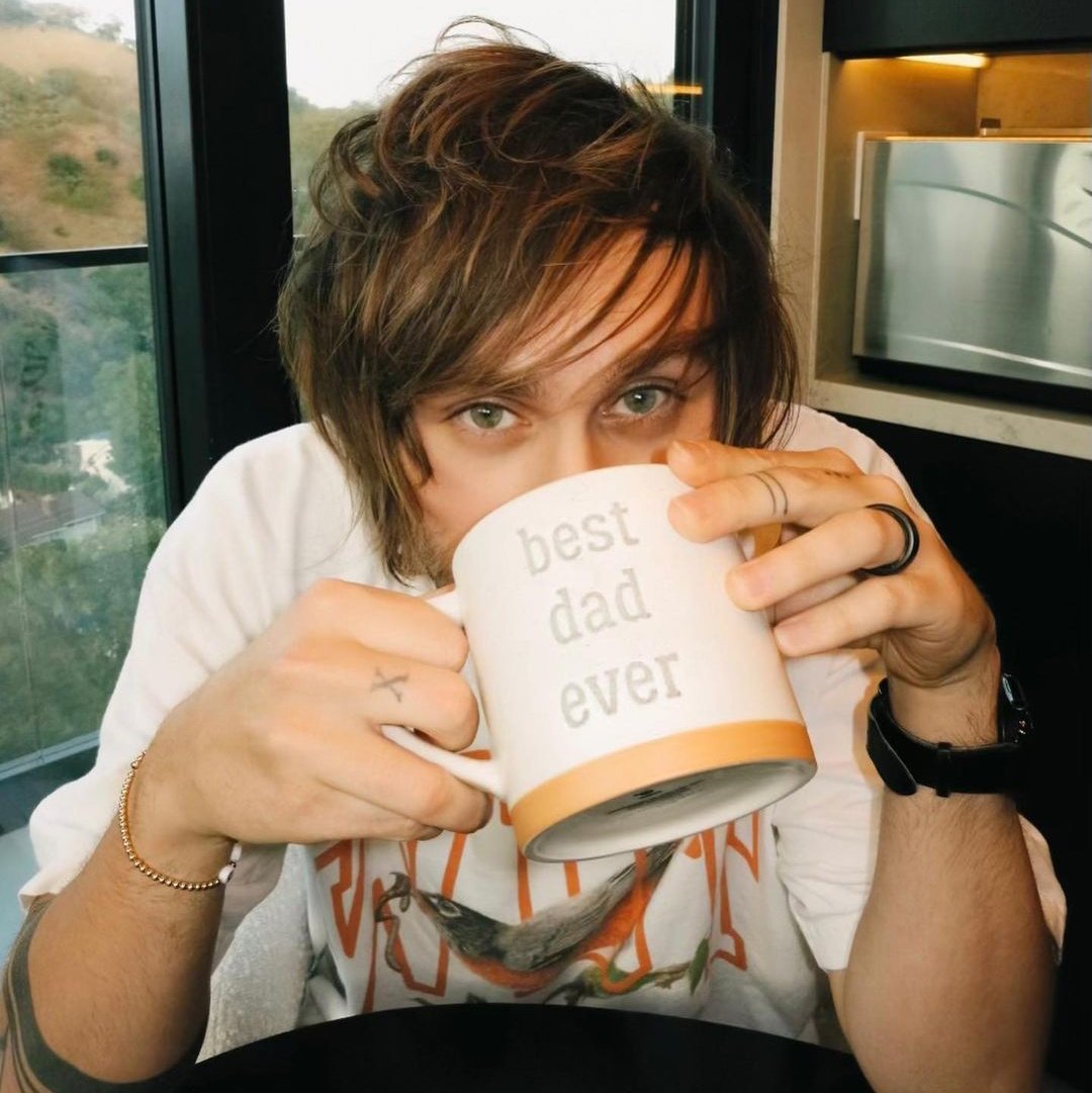 repeatclifford's tweet photo. BOLÃO 

babyclifford menina ou menino?????????? https://t.co/mMAM1qr8FU