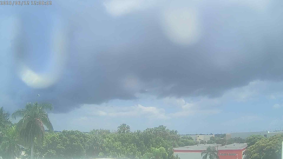 weatherstemFSWN's tweet photo. Florida Sky Watch!  This is FPR WXEL South Florida PBS in Palm Beach County where it's 89 F.  https://t.co/ESXBfhmpre  @WXELWeatherSTEM https://t.co/SZsvMaFmq3