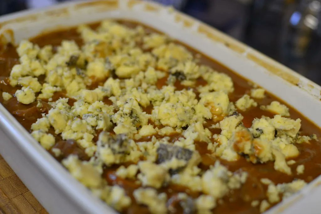 Boozy_Foodie's tweet image. This weather has got me craving #Smulpape #SocialSavage&apos;s &quot;Beef and Stilton Pie&quot;!  Yum!

#PieWeather #BeefAndStiltonPie #KitchenAtTheEndOfTheUniverse #MondayMemories

socialsavage.co.za/2017/06/12/kit…