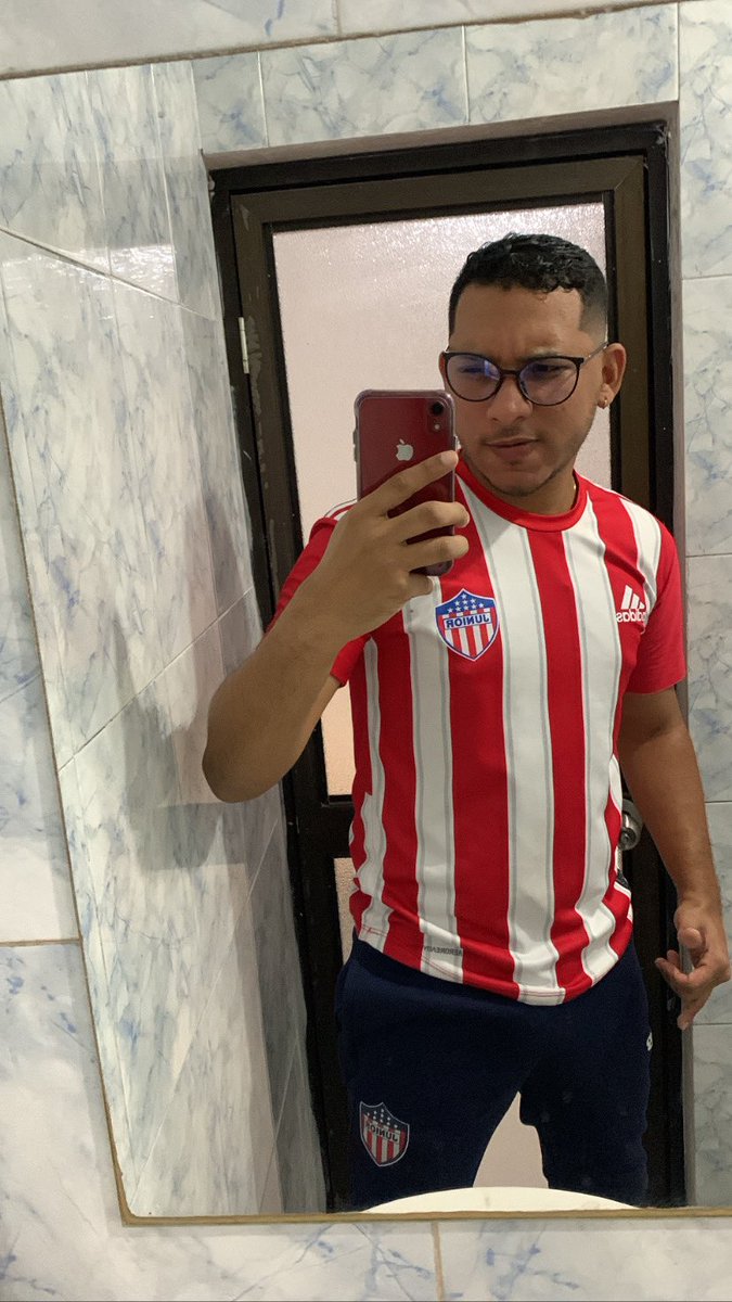 Jesus Barraza🦉 on Twitter "L u n e s 🦈"