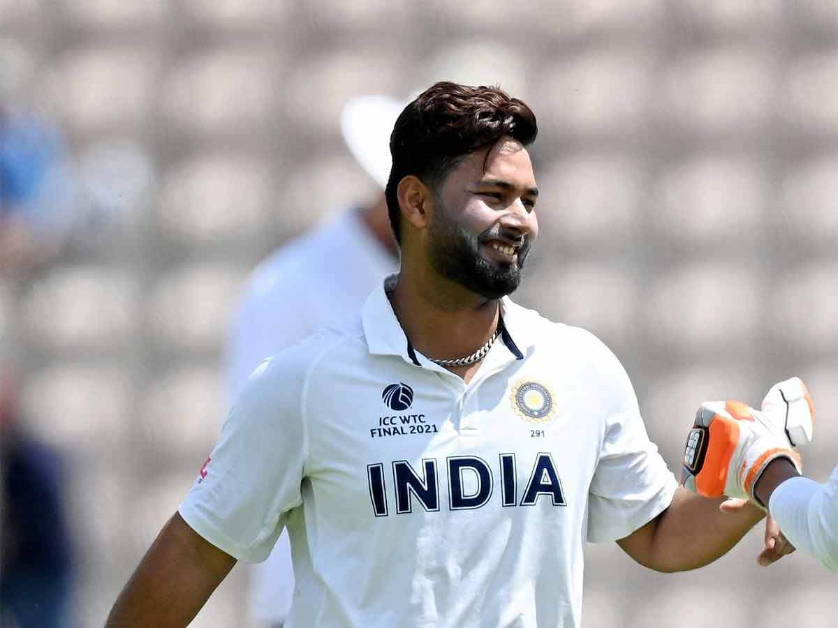 Rishabh Pant FC on Twitter "POV 2025 Captain Rishabh pant leads